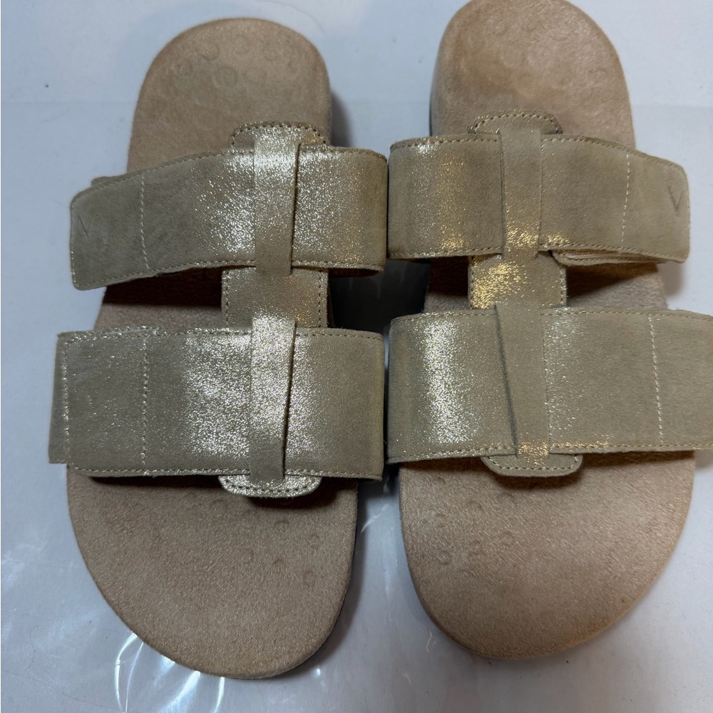Vionic Women's Sandals in Shimmering Gold